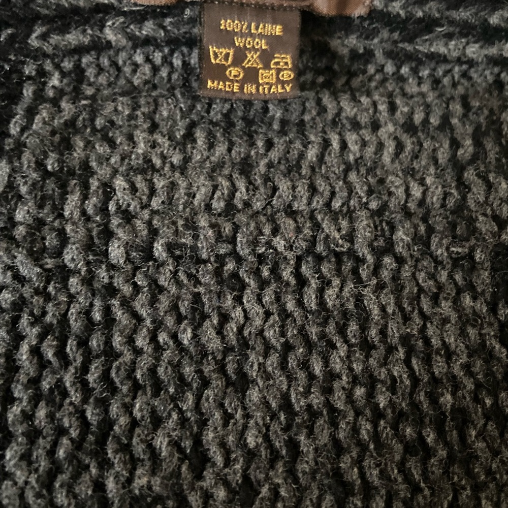 Louis vuitton grey damier wool scarf - Picture 8 of 12